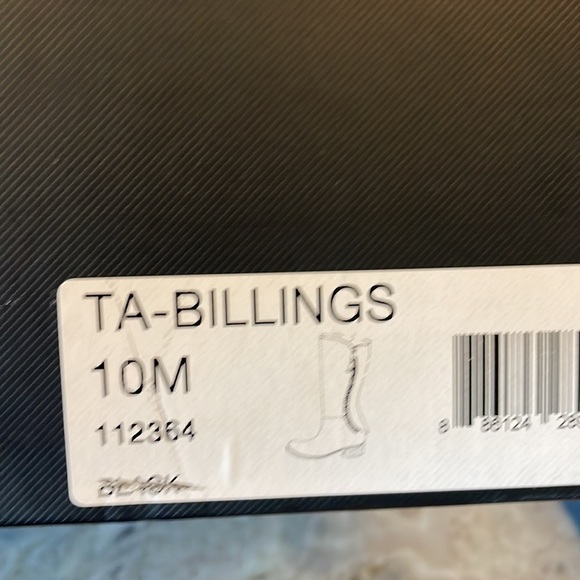 Tahari black leather “Billings” boots 👢 - Picture 3 of 10